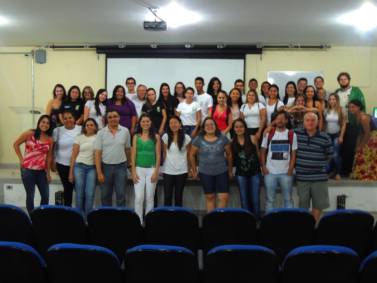 alunos-e-professores-do-pibid-do-ifsp-campus-caraguatatuba-e-campus-guarulhos