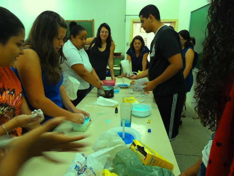 Oficina: Experimentos de baixo custo