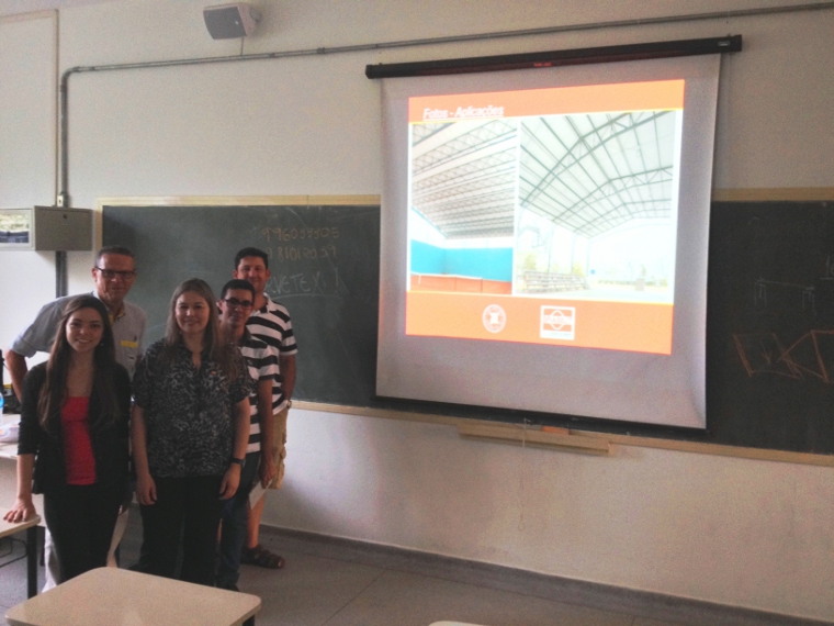 Palestra “Soluções e produtos Brasilit – Saint Gobain” proferida pelo Eng. Adalberto Mariano e pela Eng. Fabiana Dias.