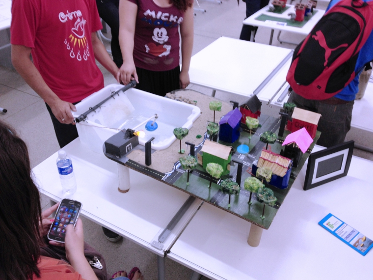 Apresentação de maquetes – alunos do IF