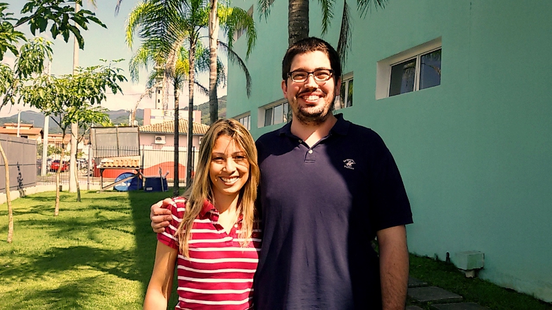 Rosana e Lucas, estudantes de matemática no IFSP Caraguatatuba