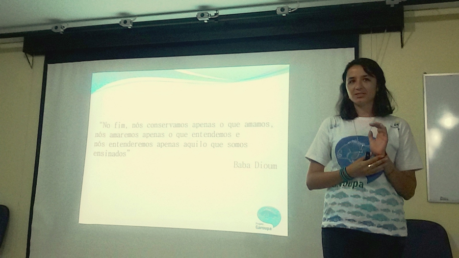 Bióloga Monique Tayla Gabriel Ferreira
