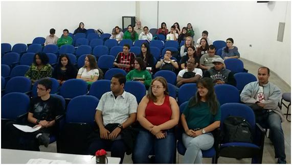 Público presente ao colóquio