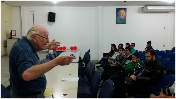 Professor Luda apresenta os fundamentos da Teoria da Relatividade de Einstein