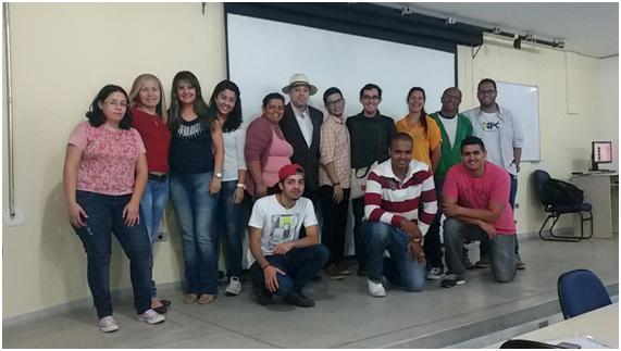 Licenciandos em matemática do IFSP-Caraguatatuba do 4o semestre com professor Ricardo