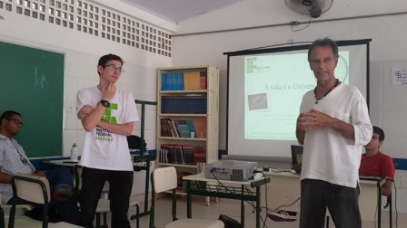 Estudante Rafael e professor Ernesto