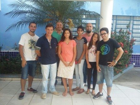 Professores Ricardo Abdalla, Samir, Canela e Elton com alunos