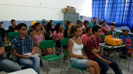 Alunos presentes no cinedabate sobre o filme Elysium