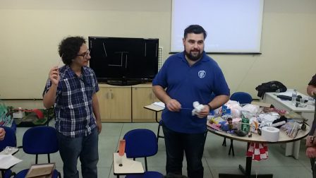 Professores João e Adriel que ministraram a oficina