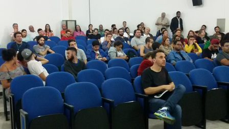 Parte do público presente na reunião de 05 de outubro pela tarde no auditório do IFSP