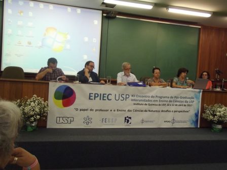Professores que participaram da Mesa Redonda de 11 de abril