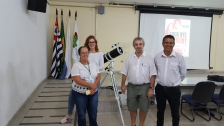 Professora Elaine, jornalista Daniela e professores Ricardo e Wilson
